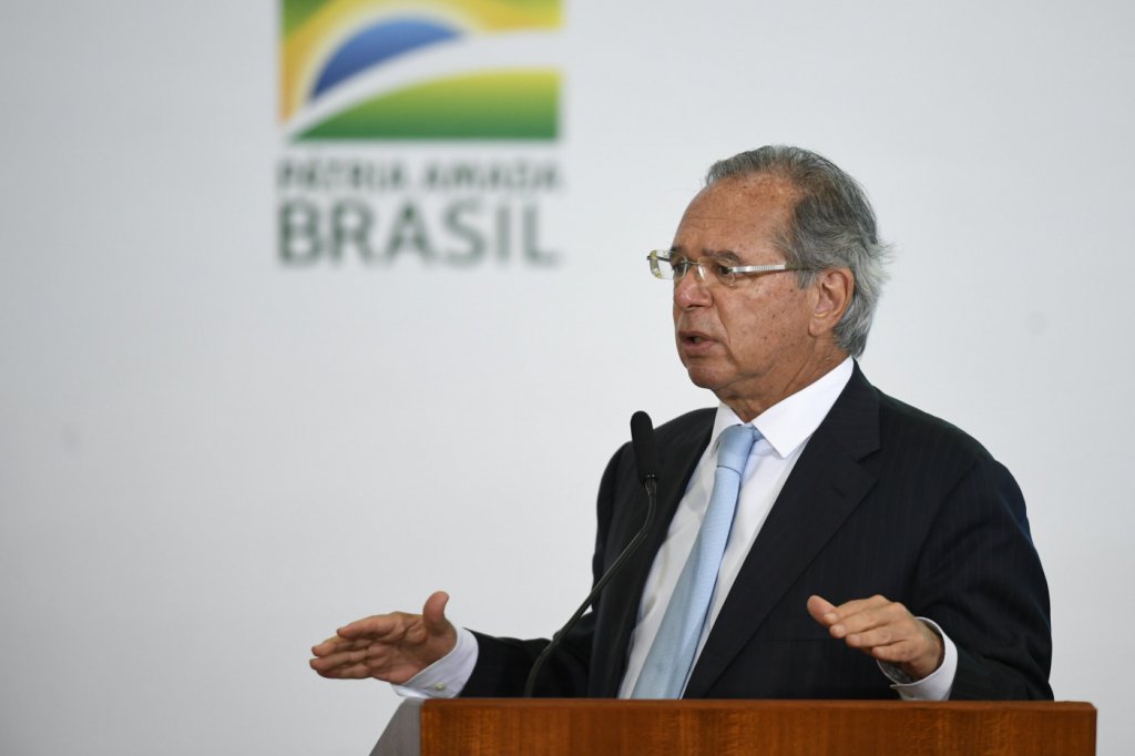 Paulo Guedes diz que árabes vão comprar dois times de futebol no Brasil