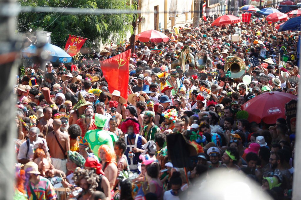 Rio divulga documento que prevê 40 dias de carnaval de rua em 2022