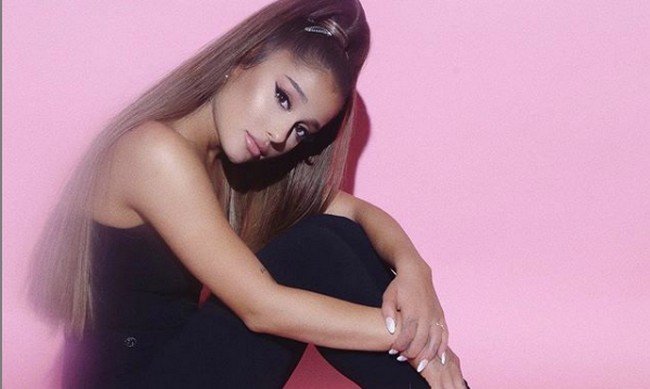 Ariana Grande anuncia documentário da ‘Sweetener World Tour’ na Netflix