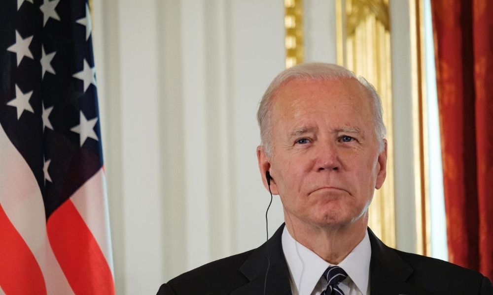 Congressistas democratas pedem que Biden dialogue com Rússia sobre Ucrânia