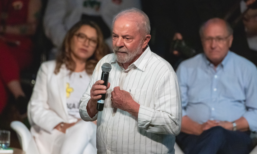 ‘Não será um governo do PT’, diz Lula em comício sobre chance de vencer as eleições 2022
