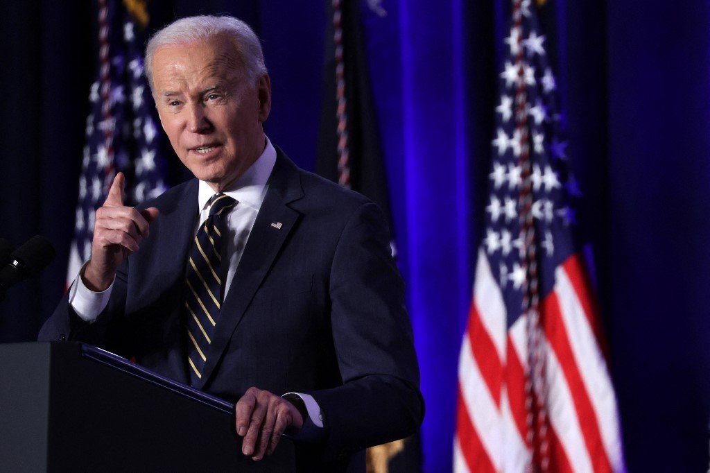 Biden anuncia US$ 800 milhões em ajuda militar à Ucrânia e diz que a guerra será uma ‘batalha longa e difícil’