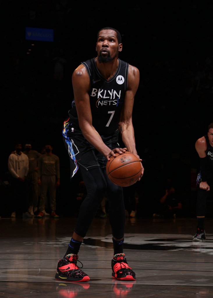 Em noite de gala de Kevin Durant, Brooklyn Nets faz 3 a 2 na série contra os Bucks