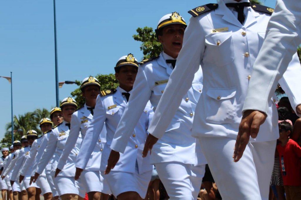 Marinha diz que desfile foi planejado antes de agendamento da votação do voto impresso
