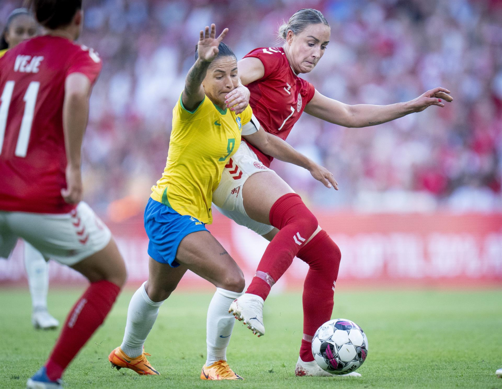 Brasil é derrotado pela Dinamarca em penúltimo amistoso antes da Copa América Feminina 