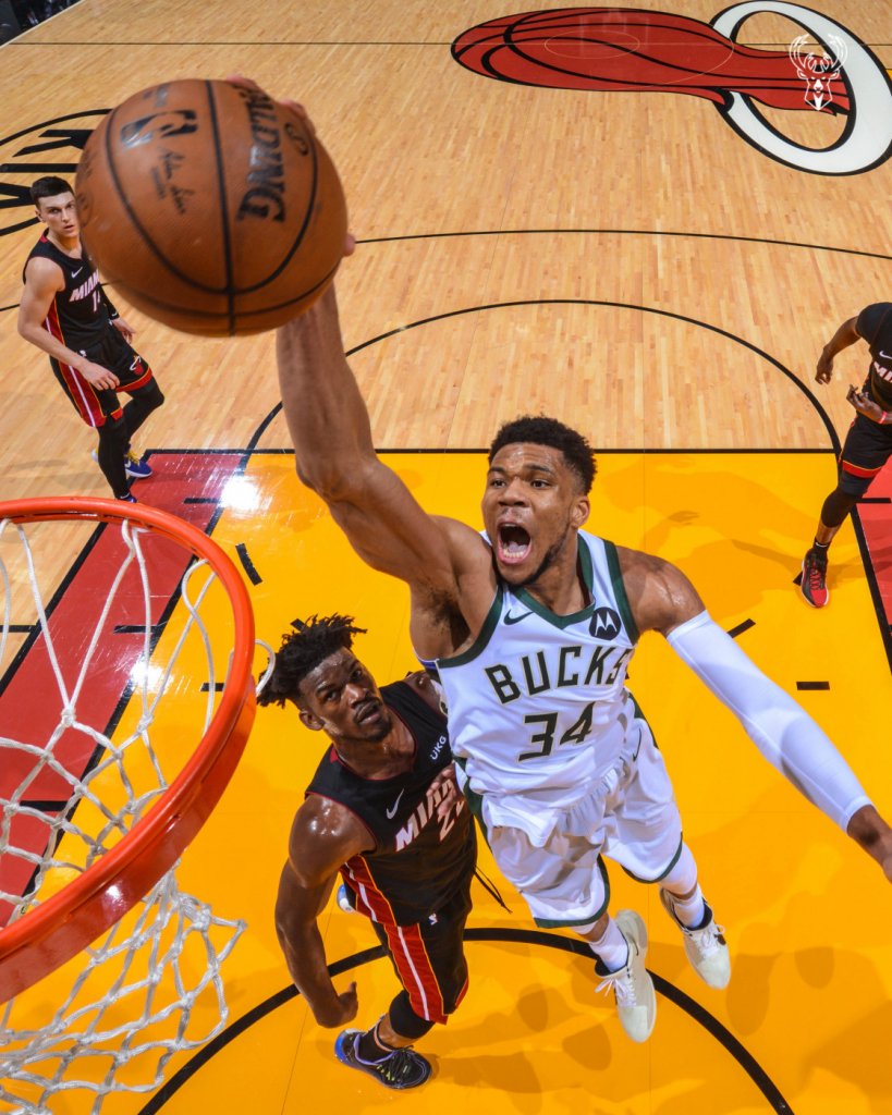 Milwaukee Bucks ‘varre’ Heat e avança nos playoffs da NBA