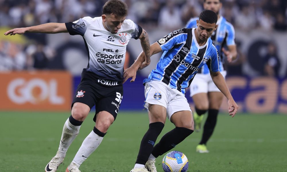 Corinthians busca empate no final e deixa Grêmio no Z4 
