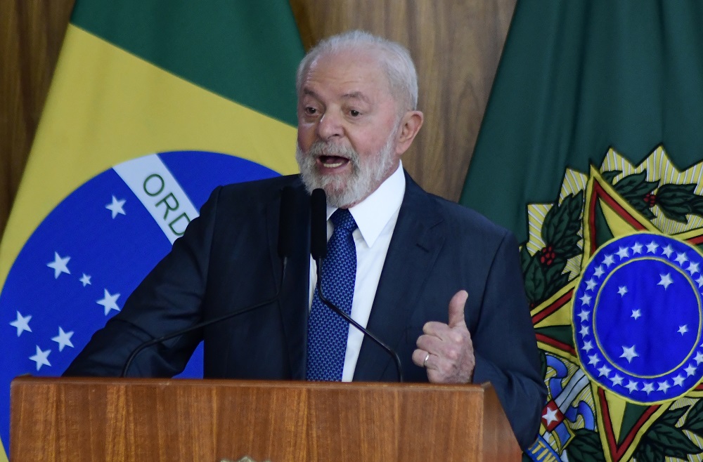 Lula reúne líderes aliados, cobra pauta econômica, mas evita discutir nova meta