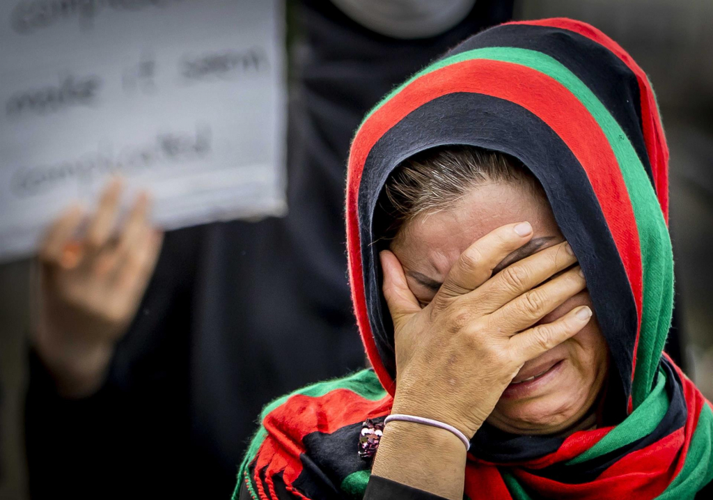 Rússia multa ativistas que protestaram por direitos das mulheres afegãs