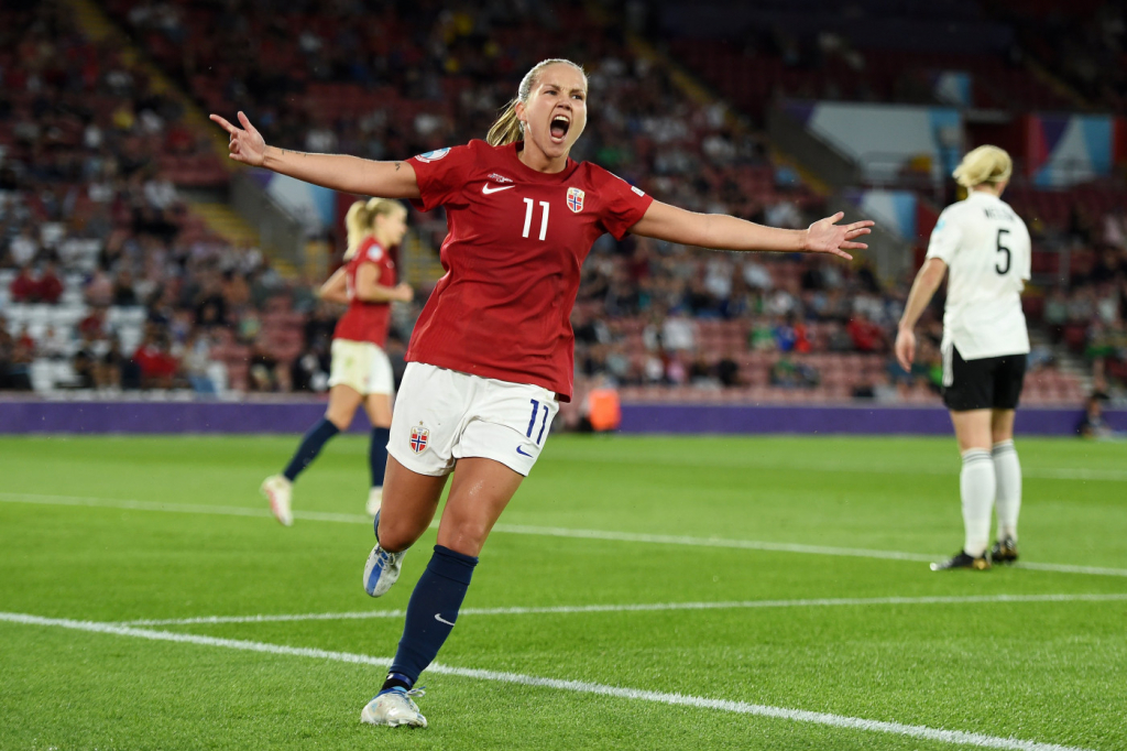 Noruega faz 4 a 1 na Irlanda do Norte e lidera Grupo A da Eurocopa feminina