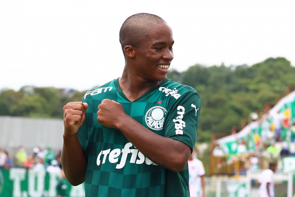 Palmeiras confirma cinco casos de Covid-19 no grupo da Copinha