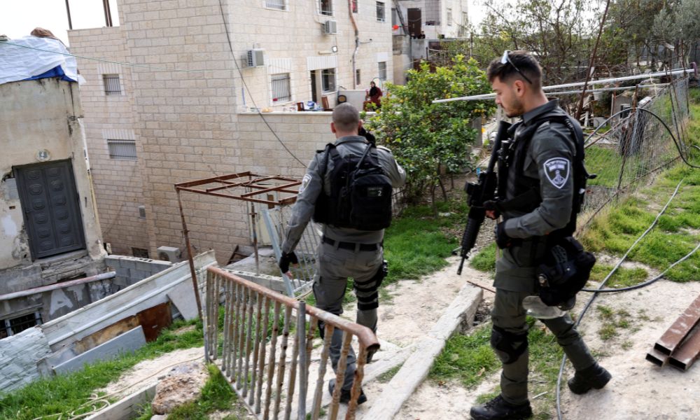 Polícia israelense isola casa de atirador que matou sete pessoas em Jerusalém; veja o vídeo