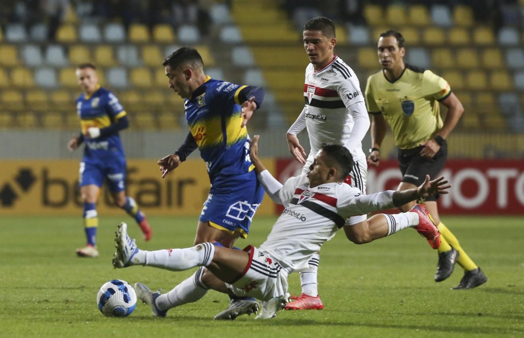 São Paulo fica no empate sem gols com o Everton pela Sul-Americana