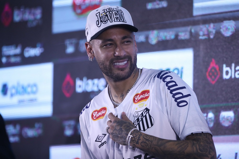 Neymar é registrado no BID da CBF e tem caminho livre para estreia no Santos 