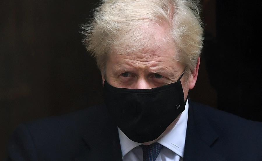 Boris Johnson cancela Natal em Londres: ‘O coronavírus está 70% mais transmissível’
