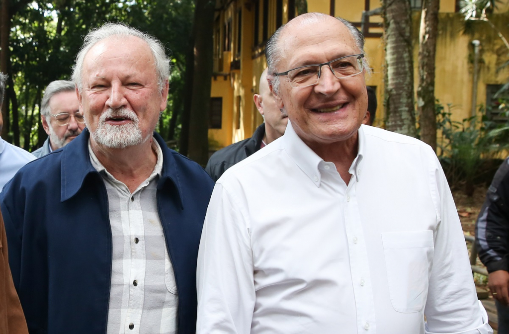 Geraldo Alckmin visita feira do MST em São Paulo e defende a reforma agrária