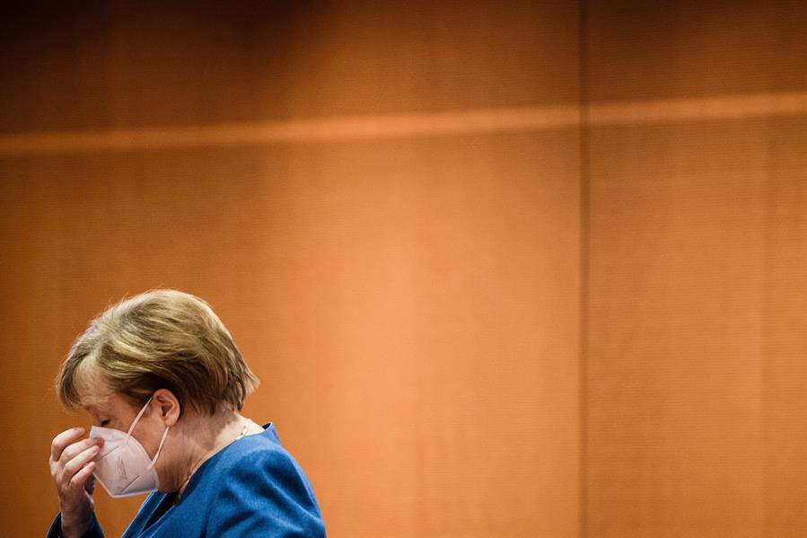 Angela Merkel sugere necessidade de lockdown na Alemanha até o início de abril