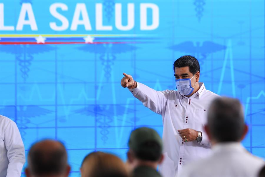 Maduro muda discurso e diz que Carvativir é complementar contra Covid-19