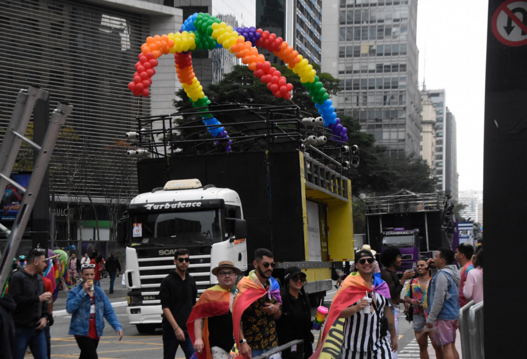 Após dois anos, Parada LGBTQIA+ volta à Avenida Paulista com Pabllo Vittar, Luisa Sonza e outras atrações