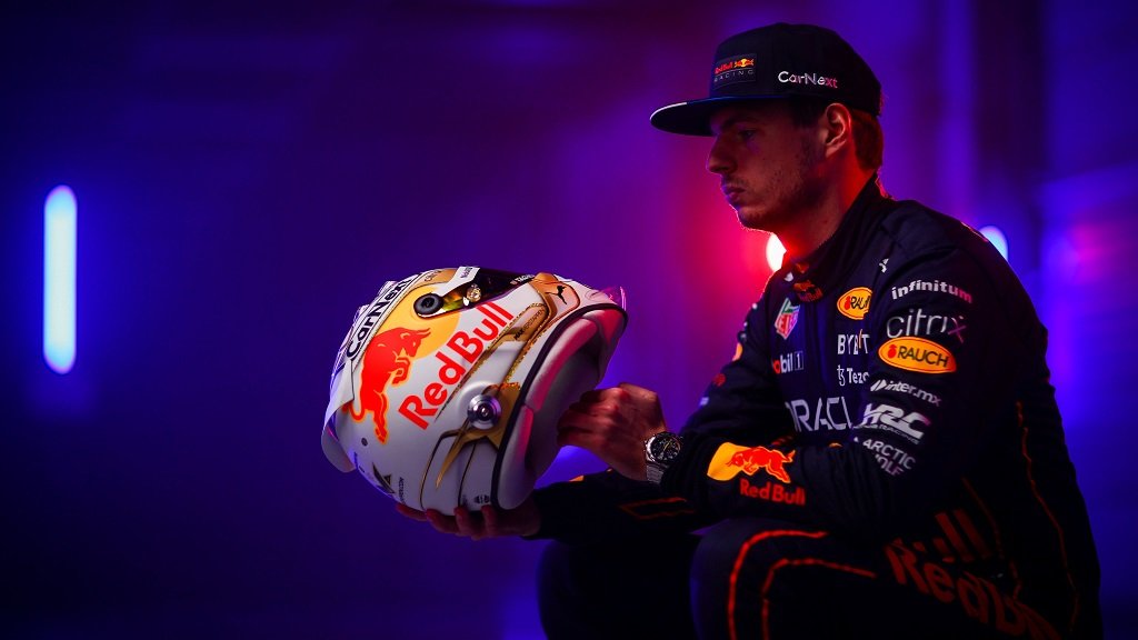Verstappen renova com a Red Bull e firma contrato mais longo da história da Fórmula 1; veja detalhes
