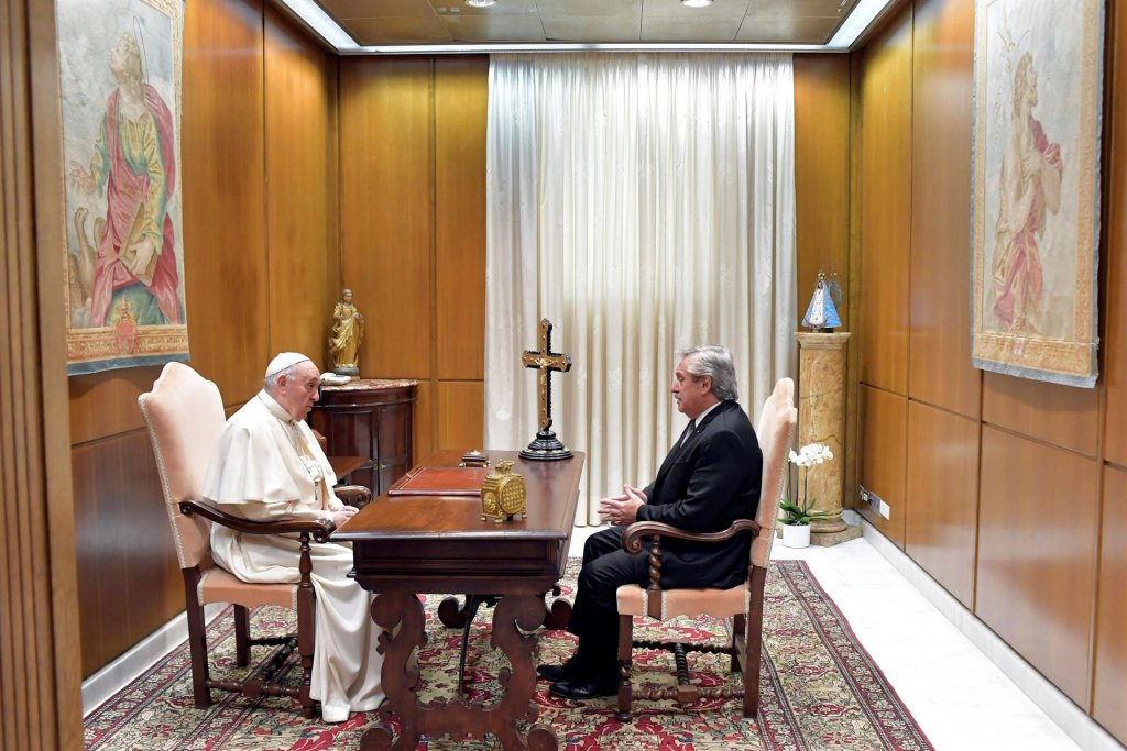 Papa Francisco apoiará Alberto Fernández na renegociação da dívida externa da Argentina