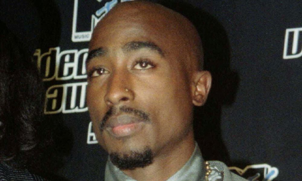 Acusado da morte do rapper Tupac Shakur se declara inocente
