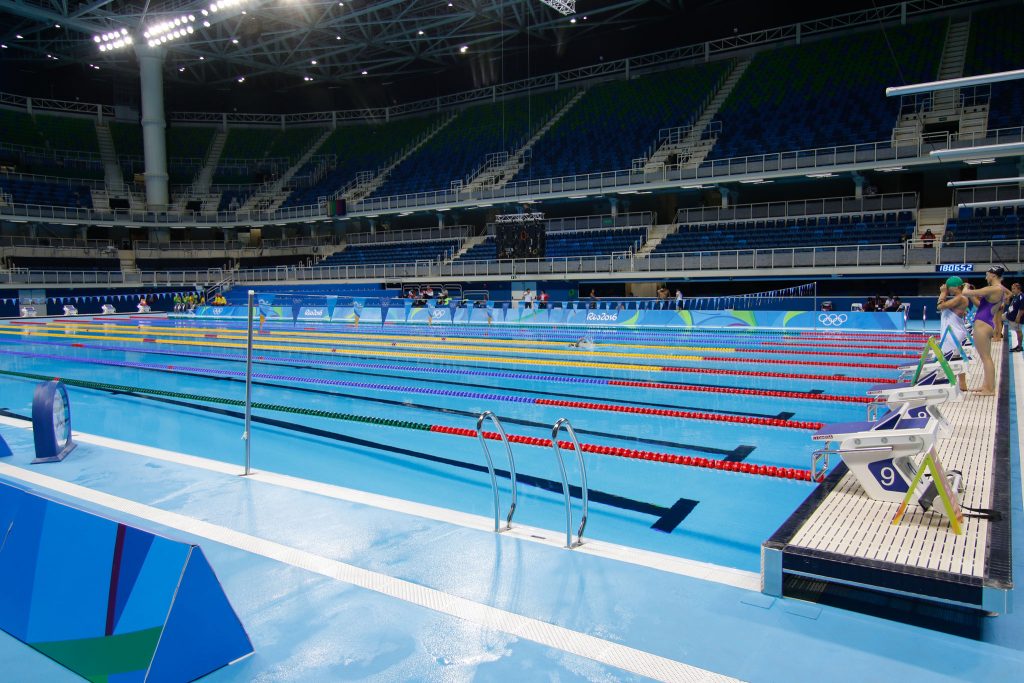 Nadadora de 16 anos revela superação pessoal antes de embarque aos jogos do Japão