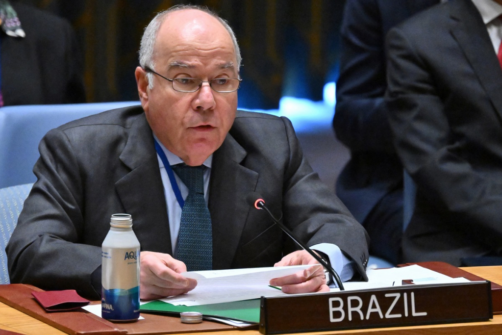 Governo ficará muito contente se Putin vier ao Brasil, afirma Mauro Vieira