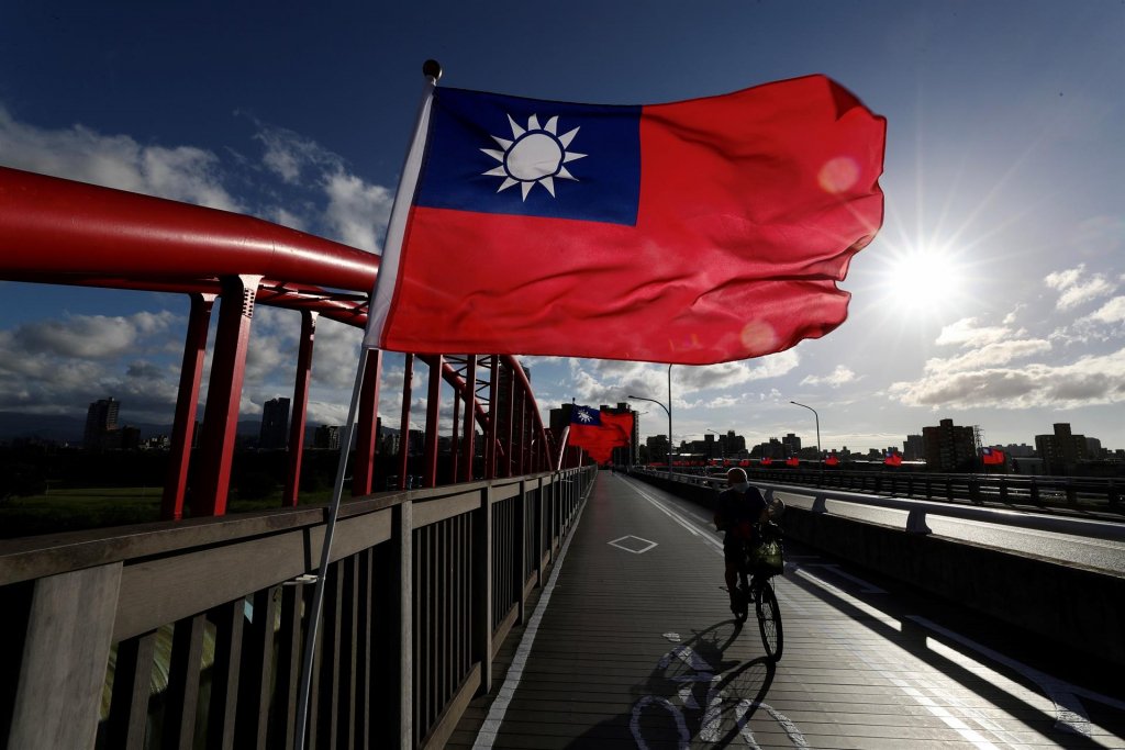 China realizará invasão ‘em larga escala’ em Taiwan até 2025, diz ministro da ilha