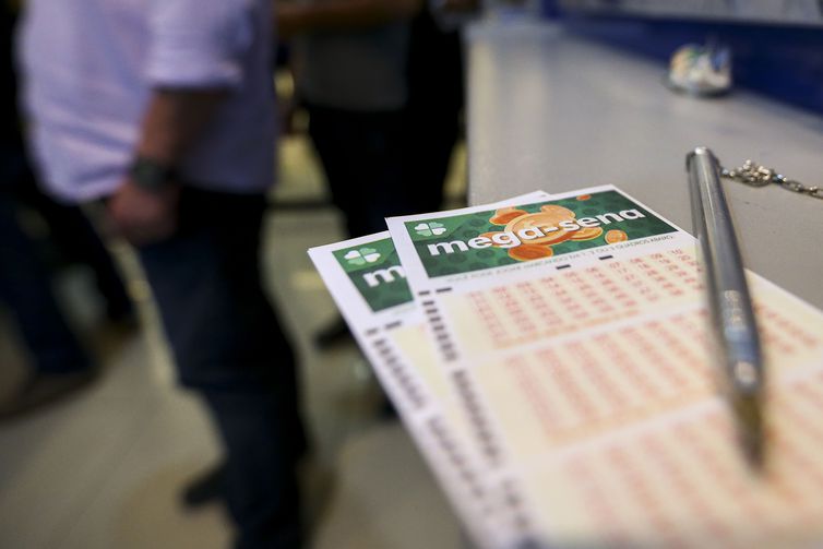 Quatro apostas dividem prêmio de R$ 26,6 milhões da Mega-Sena; veja números sorteados 