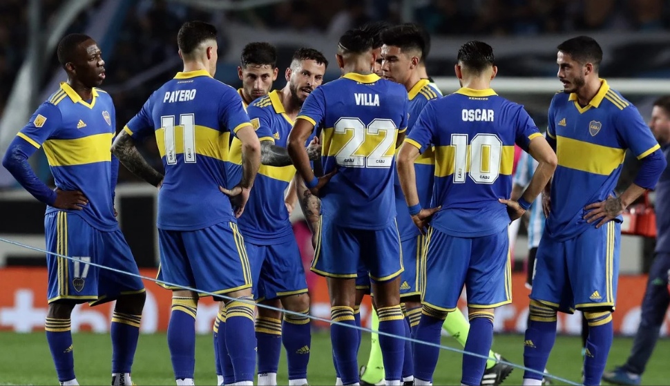 Benedetto e Zambrano são suspensos pelo Boca Juniors após trocarem socos no vestiário