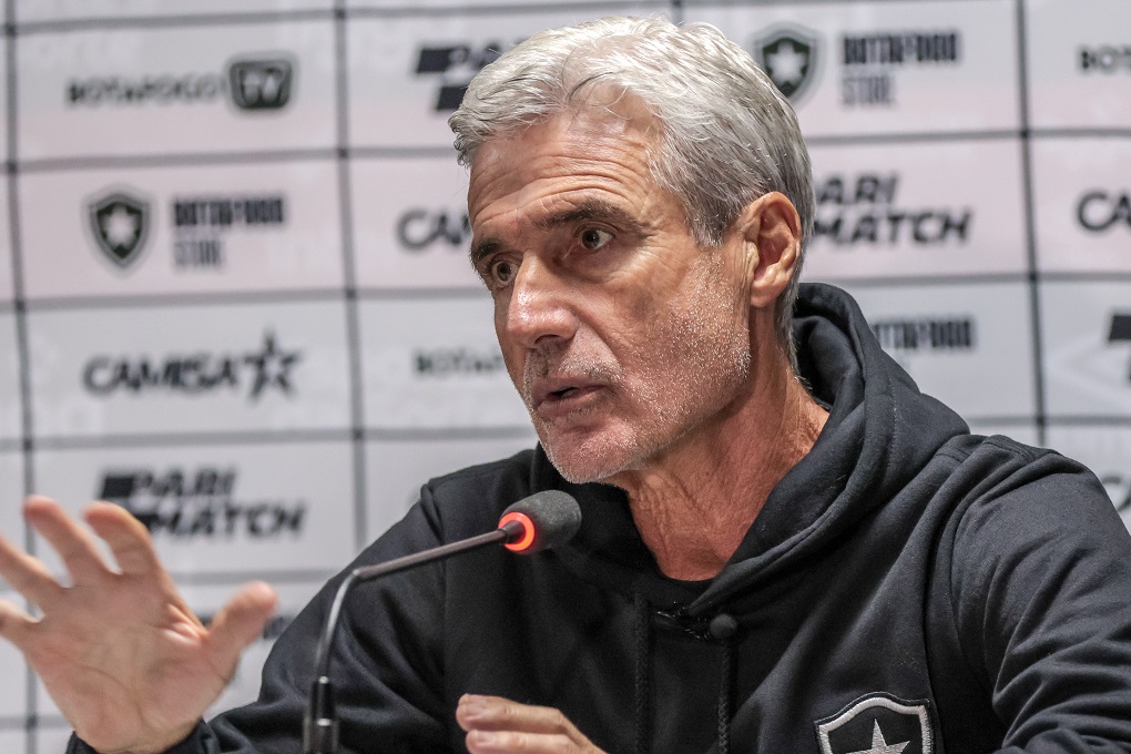 Botafogo confirma saída de Luís Castro e da comissão técnica