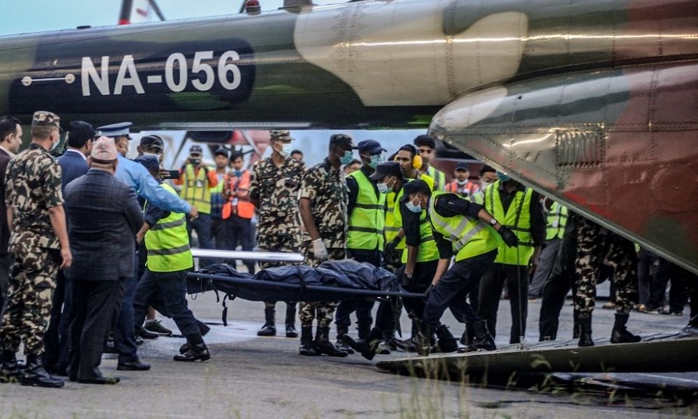 Queda de avião no Nepal deixa 21 mortos; uma pessoa está desaparecida