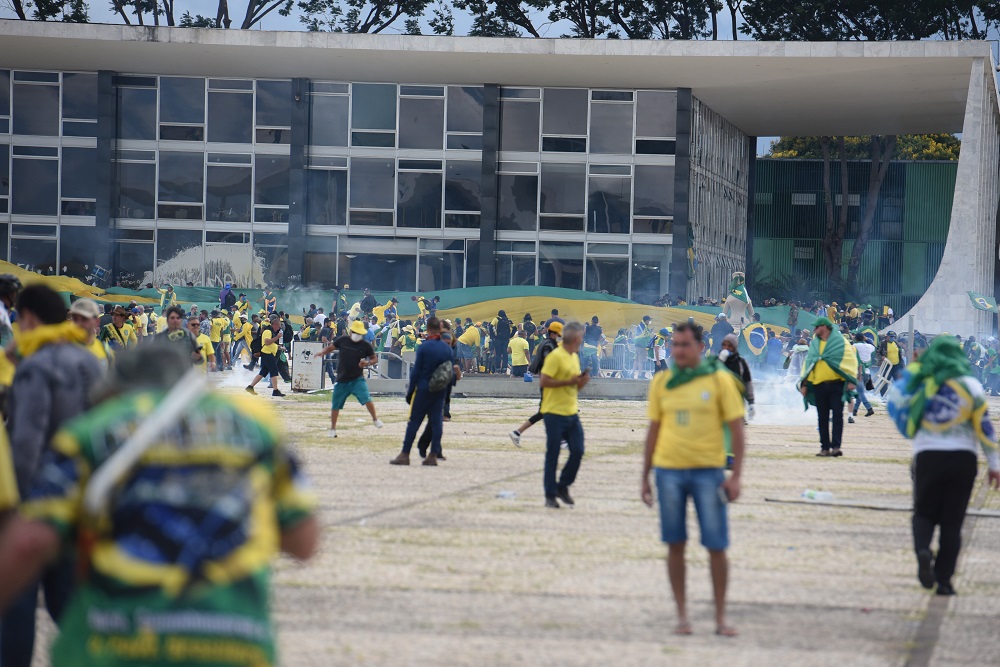 MPF denuncia mais cinco pessoas por atos de vandalismo em Brasília