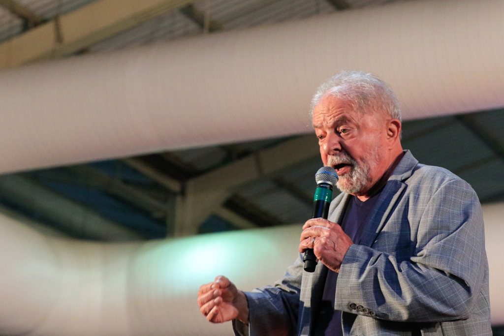 Lula diz que Brasil precisa ser reconstruído e afirma: ‘Governar é mais difícil do que ganhar’ 