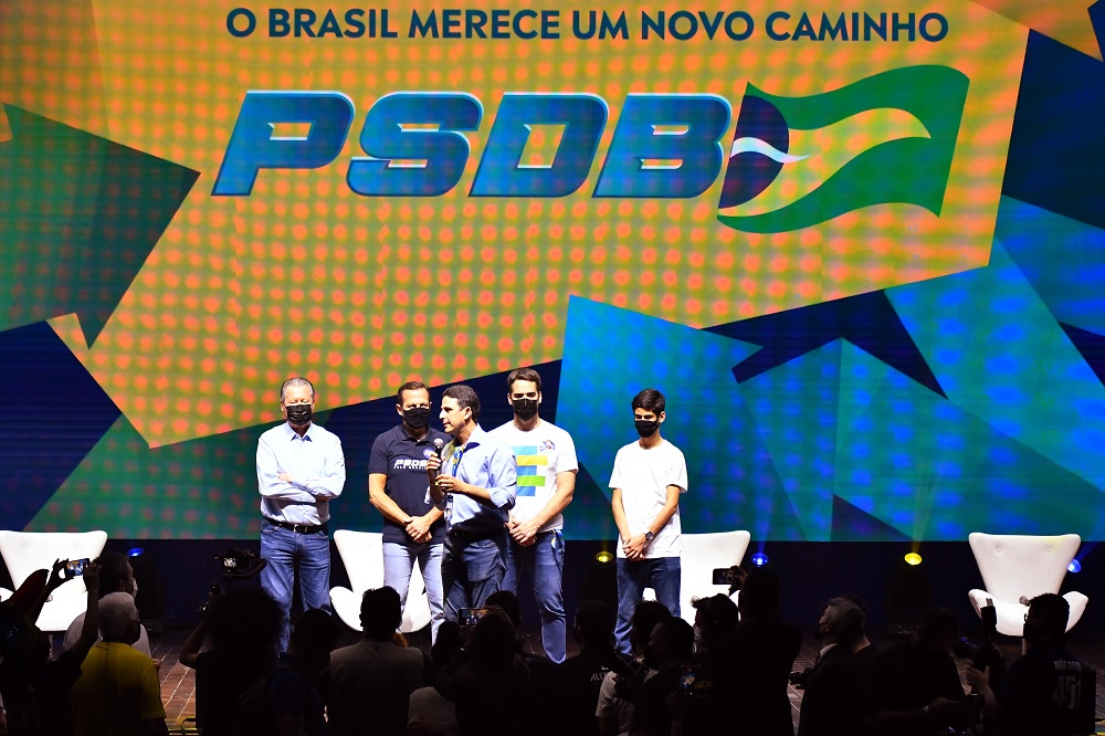 Com risco de virar nanico, PSDB vive crise inédita e futuro da sigla é incerto