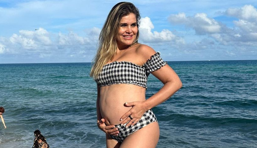 Viúva do cantor Leandro fala sobre críticas por engravidar aos 47 anos: ‘Tenho dó’