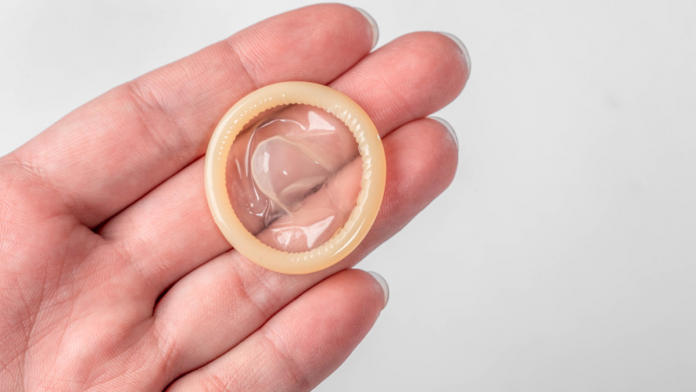 Justiça permite aborto em mulher que engravidou após parceiro tirar preservativo sem consentimento