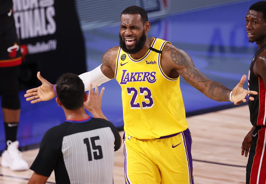 LeBron James comanda vitória do Los Angeles Lakers contra Timberwolves na NBA