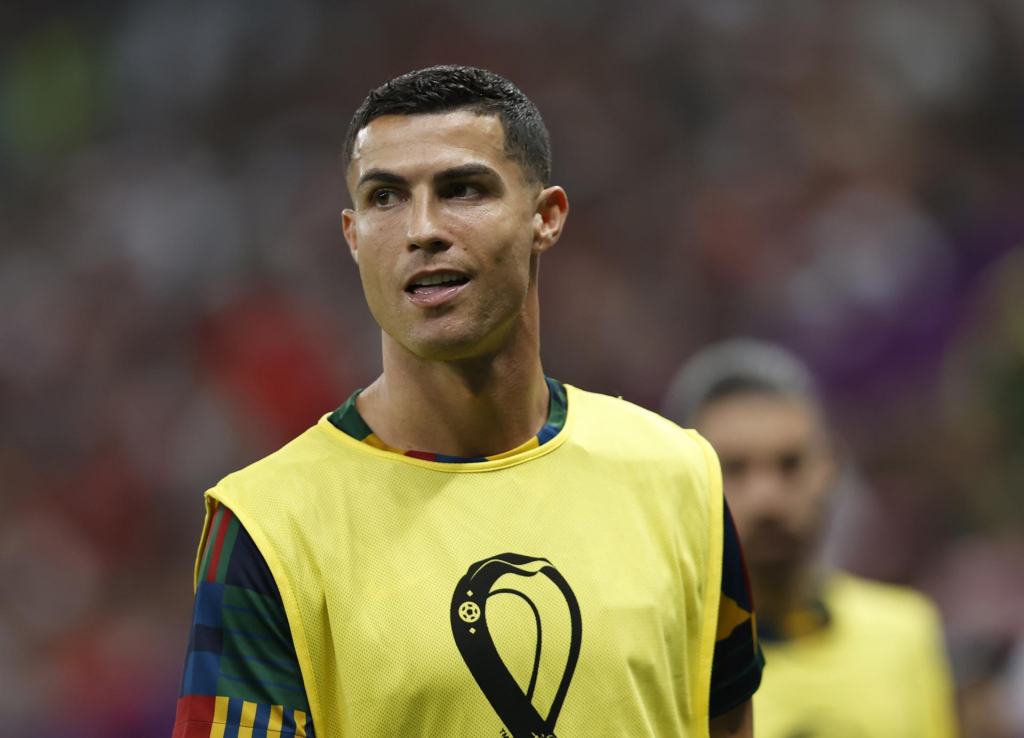 Pelo segundo jogo consecutivo, Cristiano Ronaldo começa no banco; confira escalação