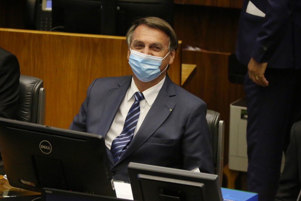 Bolsonaro prevê 11 trocas de ministros do governo que vão disputar eleição: ‘Pacotão’