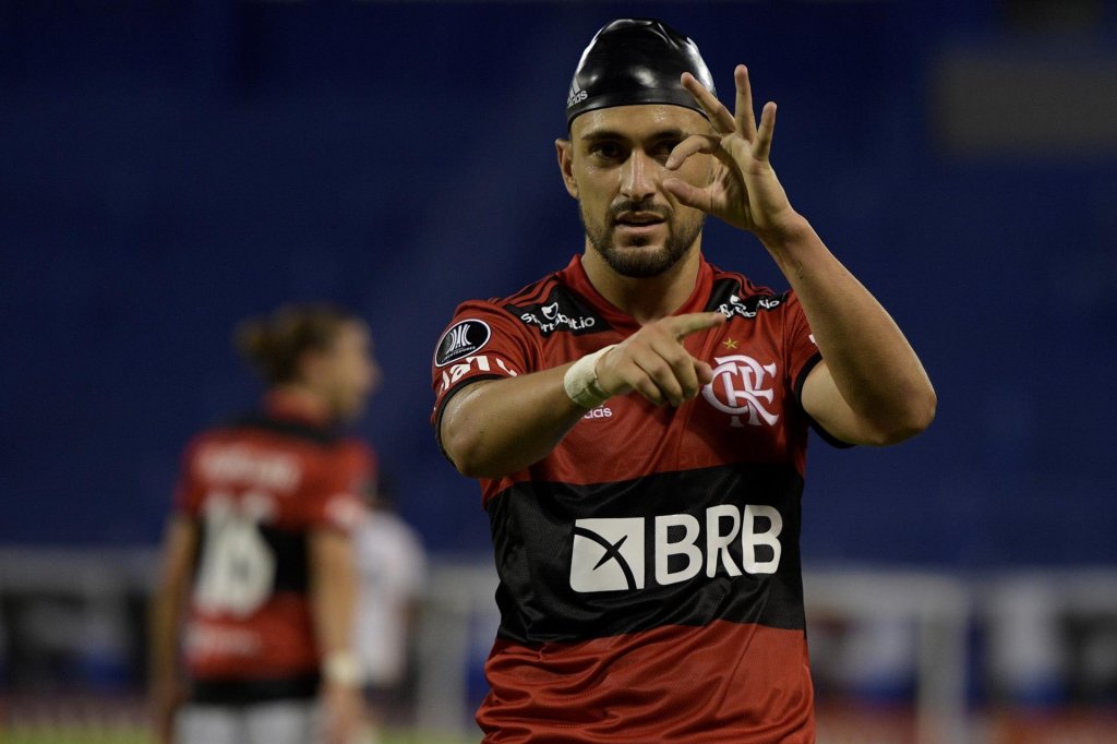 Flamengo vê lista de baixas aumentar com convocação de Arrascaeta pelo Uruguai 