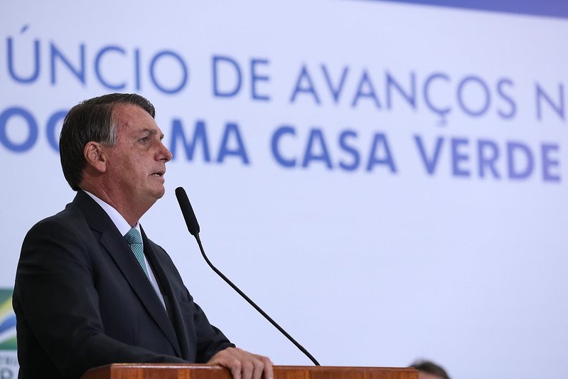 Bolsonaro altera programa Casa Verde e Amarela e pede que STF não derrube Marco Temporal