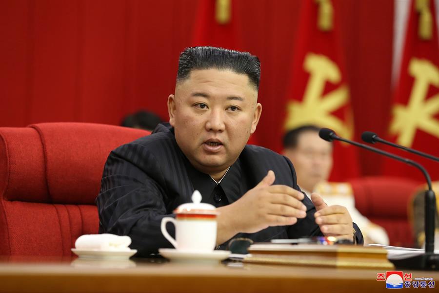 Kim Jong-un perde muito peso e parece ‘abatido’, diz TV estatal da Coreia do Norte