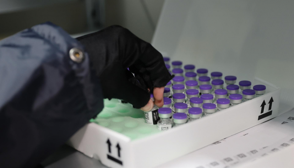 Relatório da inteligência dos EUA reforça tese de que novo coronavírus vazou de laboratório na China
