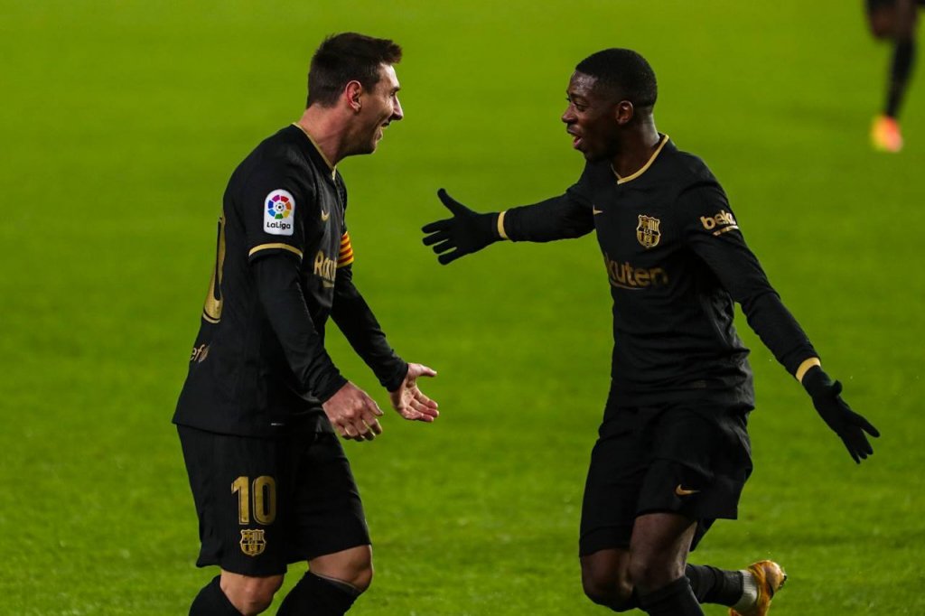 Com dois de Messi, Barcelona goleia o Granada por 4 a 0 e engata terceira vitória seguida