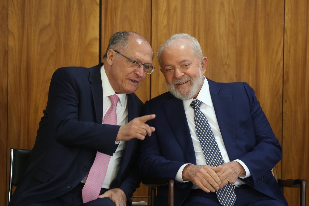 Alckmin sinaliza apoio a Tabata pela Prefeitura de SP; Lula tem aliança com Boulos