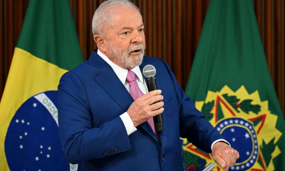 Lula decreta intervenção federal no DF e diz que invasores serão ‘encontrados e punidos’