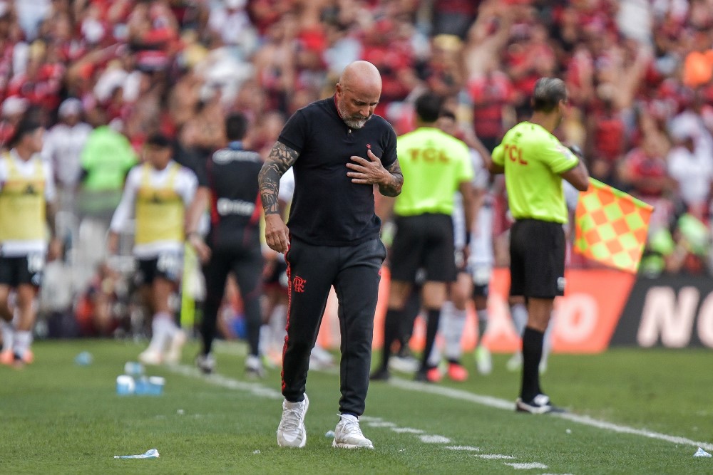 Despedida de Sampaoli? Nem vitória garante permanência do sétimo técnico do Flamengo após Jorge Jesus