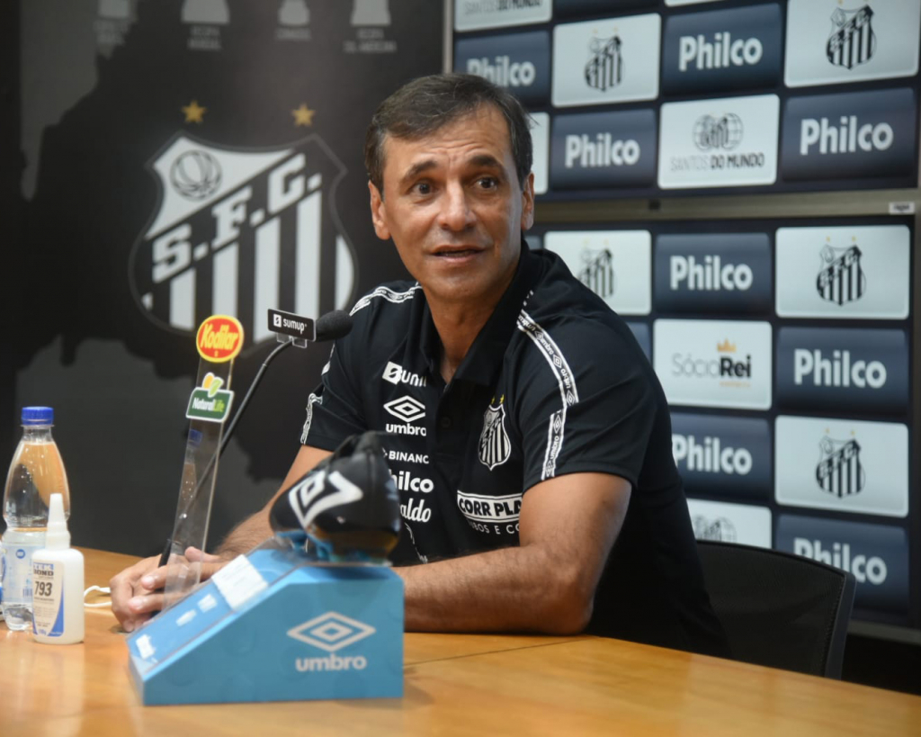 Santos inicia maratona de quatro jogos na Vila para tentar se reerguer na temporada
